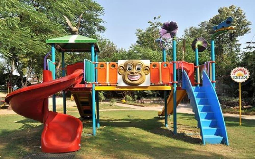 Best Western Resort Country Club Γκουργκάον Εξωτερικό φωτογραφία