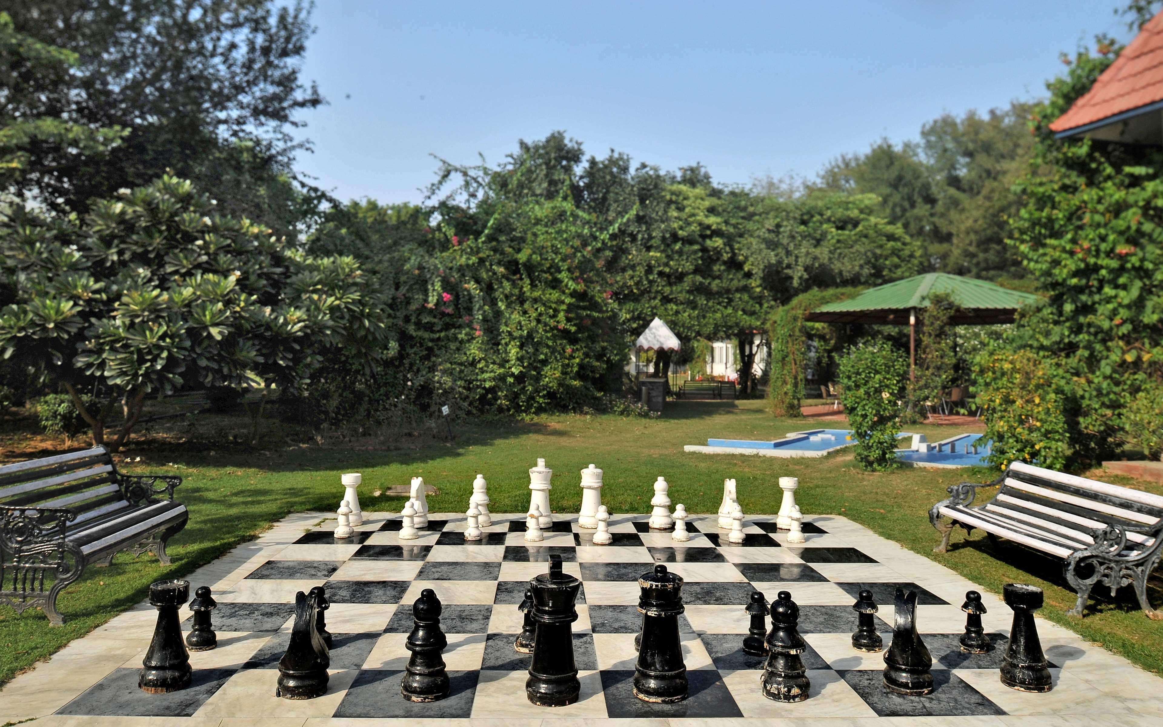Best Western Resort Country Club Γκουργκάον Εξωτερικό φωτογραφία