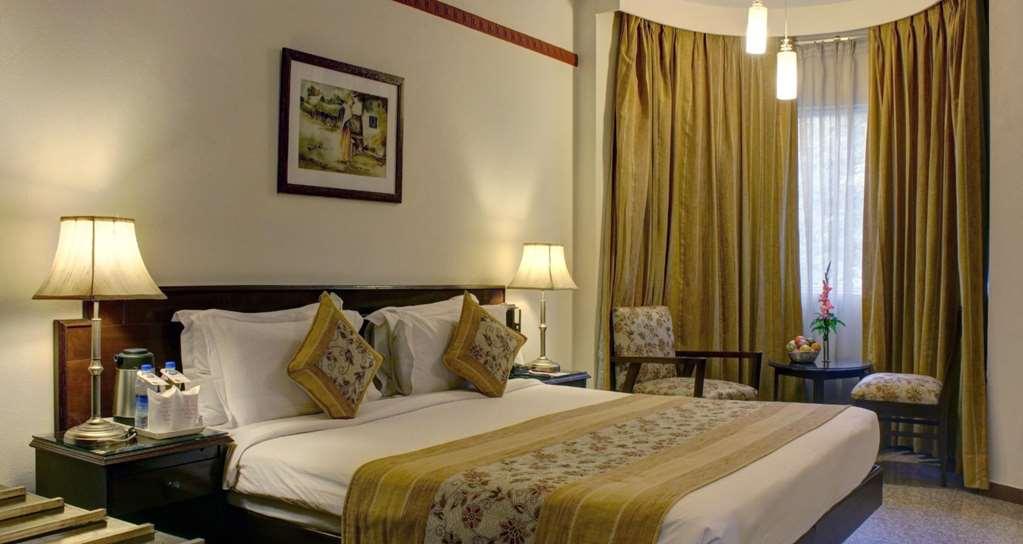 Best Western Resort Country Club Γκουργκάον Δωμάτιο φωτογραφία
