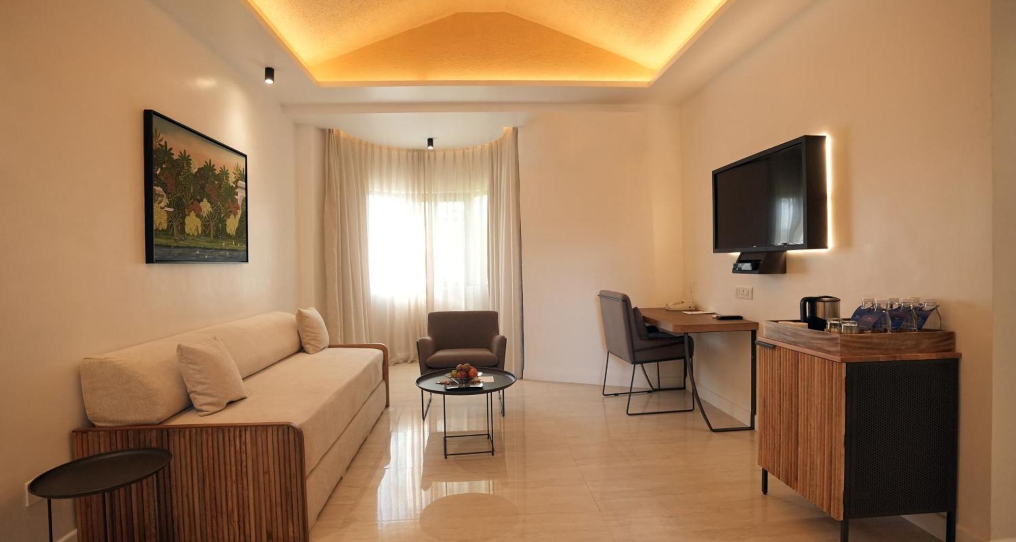 Best Western Resort Country Club Γκουργκάον Εξωτερικό φωτογραφία